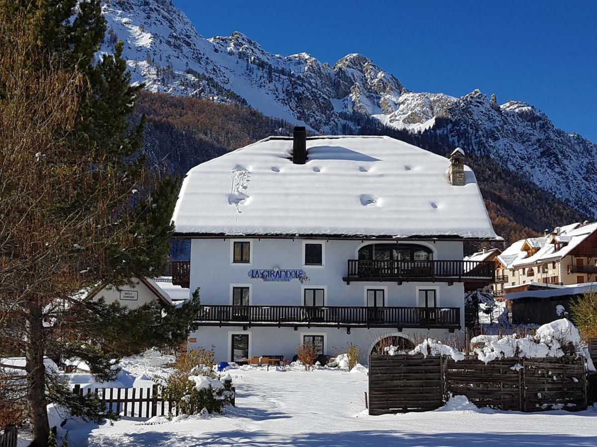 La Girandole Chambre D'Hotes Et Location D'Appartement Arvieux Eksteriør billede